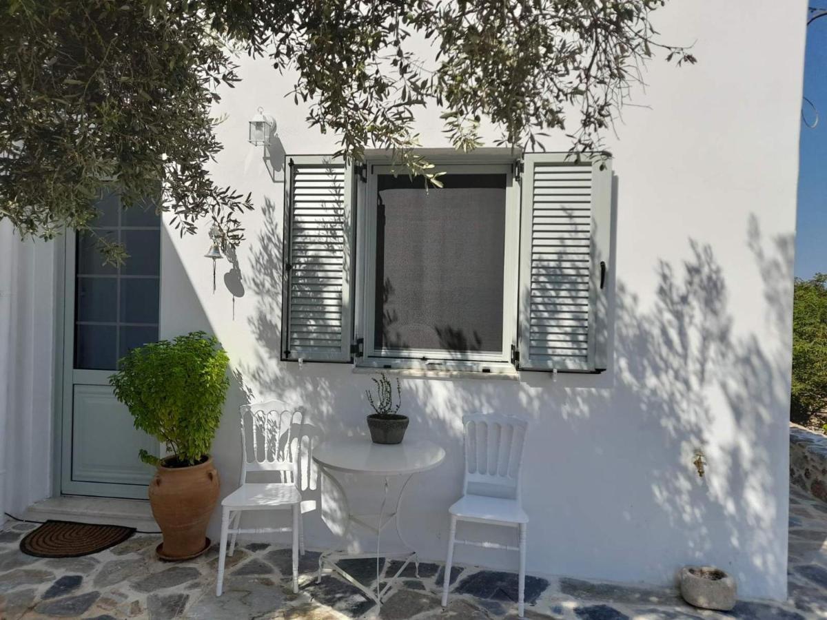 Villa Simantiri Pombia 外观 照片